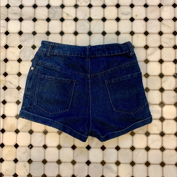 Supré High Rise Shorts - Picture 2 of 3